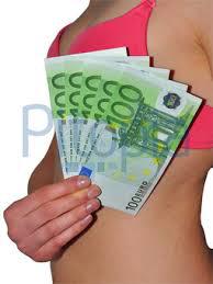 BUSCAMOS ESCORTS ENTRE 18 A 30 AÑOS  PARA  PLAZA 24H O TURNO FLEXIBLE EN EL CENTRO DE PALMA DE MALLORCA.